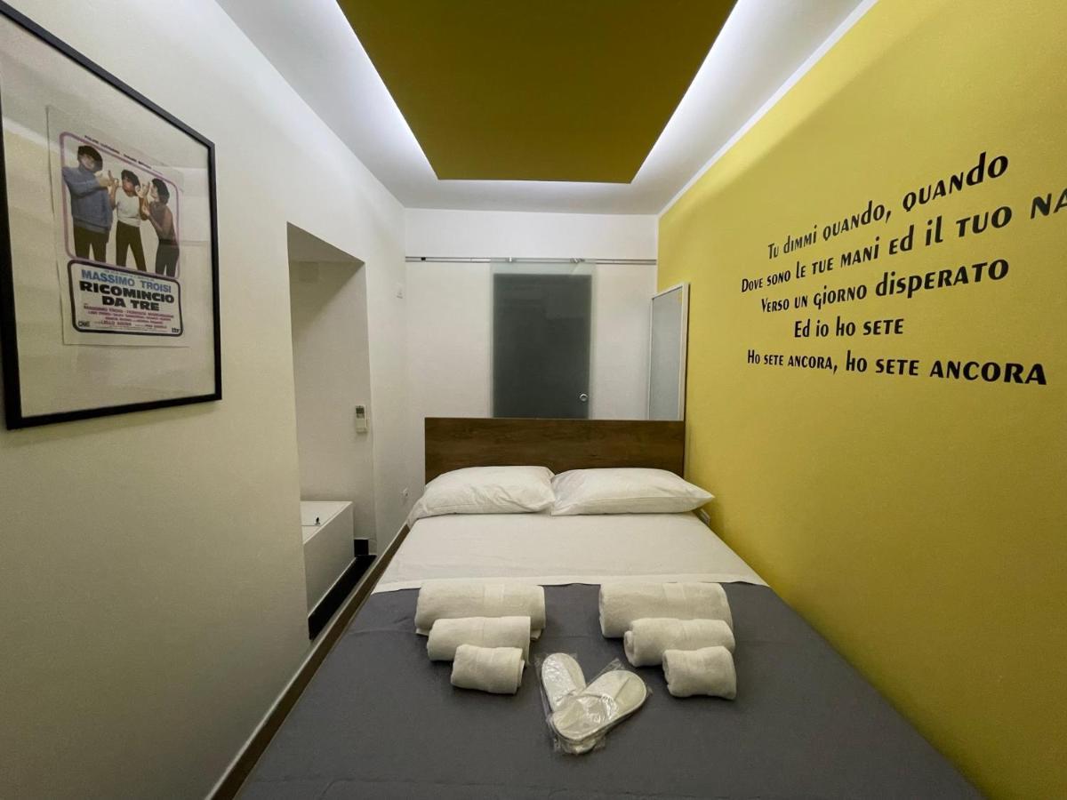 Yes I Know My Room - Mini Room Martiri Napoli Dış mekan fotoğraf